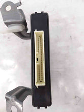Load image into Gallery viewer, Power supply computer Toyota Prius 2005 05 2006 06 2007 07 2008 08 2009 09 - NW38339
