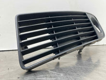 Load image into Gallery viewer, Grille  AUDI A6 2000 - NW98018

