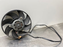 Load image into Gallery viewer, RADIATOR FAN ASSEMBLY Passat 2001 01 02 03 04 05 - NW64680
