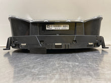 Load image into Gallery viewer, Speedometer Cluster Chevrolet Equinox 2013 - NW158677
