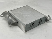 Load image into Gallery viewer, RADIO AMPLIFIER Toyota Highlander 2006 06 2007 07 - NW140008
