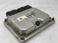 Load image into Gallery viewer, ECU ECM COMPUTER Volkswagen Jetta 2005 05 Manual - NW62756
