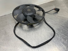 Load image into Gallery viewer, RADIATOR FAN ASSEMBLY Passat 2001 01 02 03 04 05 - NW63654
