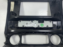Load image into Gallery viewer, Radio  SILVERADO 3500 PICKUP 2018 - DG78279
