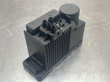 Load image into Gallery viewer, Vacuum Pump  MERCEDES S-CLASS 1995 - NW189225
