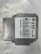Load image into Gallery viewer, AIR BAG COMPUTER Volkswagen Jetta 2004 04 2005 05 - NW38732
