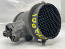 Load image into Gallery viewer, Mass Air Flow Sensor Meter MAF Volvo 960 S90 V90 96 97 98 - NW5787

