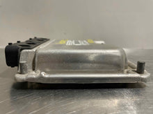 Load image into Gallery viewer, ECU ECM COMPUTER Golf Jetta 2002 02 - NW62768
