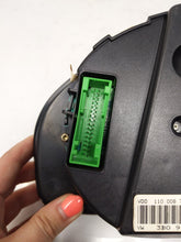 Load image into Gallery viewer, Speedometer Cluster Passat 1998 98 1999 99 Auto - NW162232

