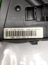 Load image into Gallery viewer, Speedometer Cluster Passat 1998 98 1999 99 Auto - NW162232
