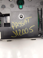 Load image into Gallery viewer, Speedometer Cluster Passat 1998 98 1999 99 Auto - NW162232
