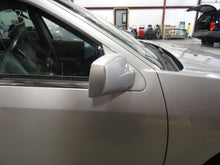 Load image into Gallery viewer, Side View Door Mirror Cadillac SRX 2004 - NW50630

