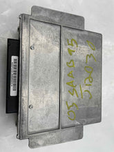 Load image into Gallery viewer, ECU ECM COMPUTER Saab 9-5 2005 05 - NW62135

