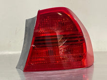 Load image into Gallery viewer, OUTER TAIL LIGHT LAMP 323i 325ci 325i 328i 330ci 330i 06-08 Right - NW180411
