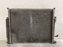 Load image into Gallery viewer, RADIATOR BMW 325i 325i 1988 88 1989 89 1990 90 19991 91 1992 92 93 Auto - NW131951
