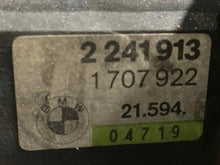 Load image into Gallery viewer, RADIATOR BMW 325i 325i 1988 88 1989 89 1990 90 19991 91 1992 92 93 Auto - NW131951

