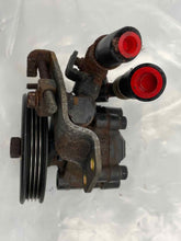 Load image into Gallery viewer, POWER STEERING PUMP INFINITI I30 MAXIMA 95 96 97 - 04 - NW163324
