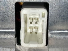 Load image into Gallery viewer, DC CONVERTOR INVERTOR Toyota Highlander 2006 06 2007 07 2008 08 2009 09 2010 10 - NW50430
