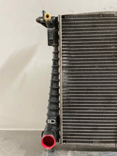 Load image into Gallery viewer, RADIATOR Expedition F150 Pickup LT Navigator 2004-2008 AT - NW131814
