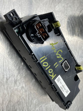 Load image into Gallery viewer, TEMPERATURE CONTROLS Subaru Legacy 10 11 12 13 14 - NW101372
