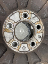 Load image into Gallery viewer, Wheel Rim Cadillac Seville 2000 - NW197022
