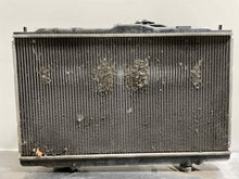 Load image into Gallery viewer, RADIATOR Acura TL 2000 00 2001 01 3.2L - NW131857

