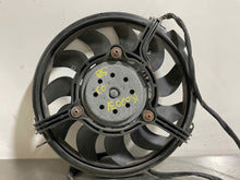 Load image into Gallery viewer, RADIATOR FAN ASSEMBLY Passat 2001 01 02 03 04 05 - NW63695
