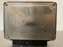Load image into Gallery viewer, ECU ECM COMPUTER Volkswagen Beetle 2002 02 - NW62687
