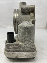 Load image into Gallery viewer, THROTTLE BODY BMW 745I 545I X5 2002 02 03 04 05 06 - NW177866
