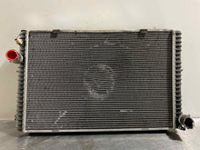 Load image into Gallery viewer, RADIATOR Discovery 2000 00 2001 01 2002 02 2003 03 04 - NW132507
