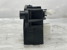 Load image into Gallery viewer, CLOCK Toyota Camry 2004 04 2005 05 2006 06 - NW105920
