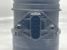Load image into Gallery viewer, Mass Air Flow Sensor Meter MAF BMW 760li 03 04 05 06 07 08 - NW4892
