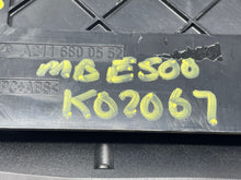 Load image into Gallery viewer, REMOTE CD CHANGER E350 E550 B200 CLS500 CLS55 CLS550 CLS63 E280 03-13 - NW138710

