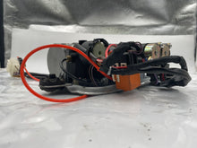 Load image into Gallery viewer, SUSPENSION AIR COMPRESSOR PUMP BMW X5 00 01 02 03 04 05 06 - NW8345
