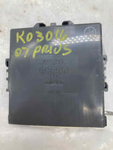Load image into Gallery viewer, Power supply computer Toyota Prius 2005 05 2006 06 2007 07 2008 08 2009 09 - NW38411
