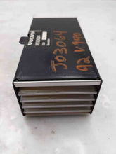 Load image into Gallery viewer, Radio  VOLVO 940 1992 - NW7569
