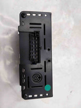 Load image into Gallery viewer, Radio  VOLVO 940 1992 - NW7569
