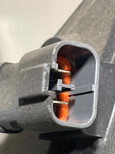 Load image into Gallery viewer, RADIATOR FAN ASSEMBLY Acura CL TL 01 02 03 - NW63567
