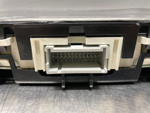 Load image into Gallery viewer, Speedometer Cluster  SAAB 9-7X 2008 - NW161746
