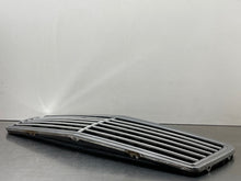 Load image into Gallery viewer, GRILL Mercedes E300D E320 E55 1996 96 1997 97 98 99 - NW98527
