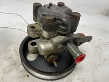 Load image into Gallery viewer, POWER STEERING PUMP SONATA OPTIMA MAGENTIS 01 - 06 - NW163589
