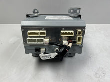 Load image into Gallery viewer, Radio Toyota Sienna 2015 - DG116512
