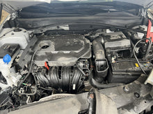 Load image into Gallery viewer, ENGINE MOTOR Santa Fe Sonata Sonata Hybrid Optima Sorento 15-19 2.4L VIN 3/F/B - DG122713
