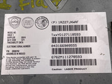 Load image into Gallery viewer, Radio  FIAT 500 2012 - NW137376
