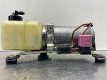 Load image into Gallery viewer, Convertible Top Motor  MERCEDES E-CLASS 1995 - NW50159
