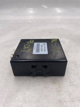Load image into Gallery viewer, TRANSFER CASE CONTROL MODULE COMPUTER Mazda Cx-7 07 08 09 - NW34025
