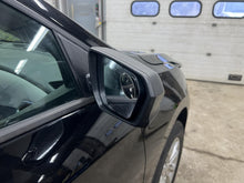 Load image into Gallery viewer, Side View Door Mirror Chevrolet Equinox 2020 - DG123917
