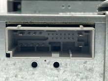 Load image into Gallery viewer, RADIO Hyundai Sonata 2006 06 2007 07 AM/FM/CD/MP3 - NW137462
