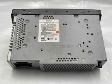 Load image into Gallery viewer, Radio Jaguar X type 2004 04 2005 05 06 07 08 AM FM - NW137821
