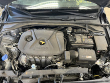 Load image into Gallery viewer, Engine Motor Hyundai Elantra 2018 - DG127593
